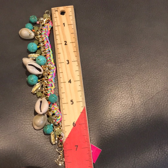 Lilly Pulitzer Spring Bound Bracelet Shell & Gold - Picture 5 of 5